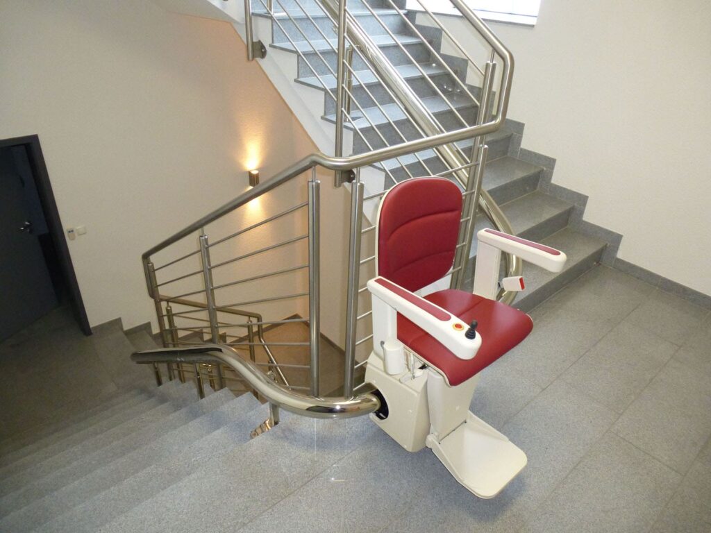 Silla salvaescaleras instalada en Murcia